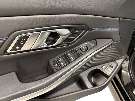 BMW 330e 9 of 19