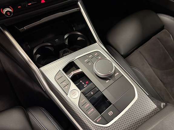 BMW 330e 14 of 19