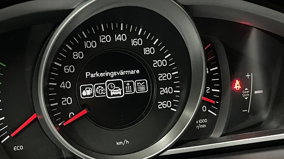 Volvo V40 Cross Country 16 of 18