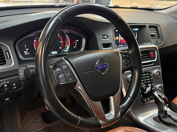Volvo V60 9 of 18