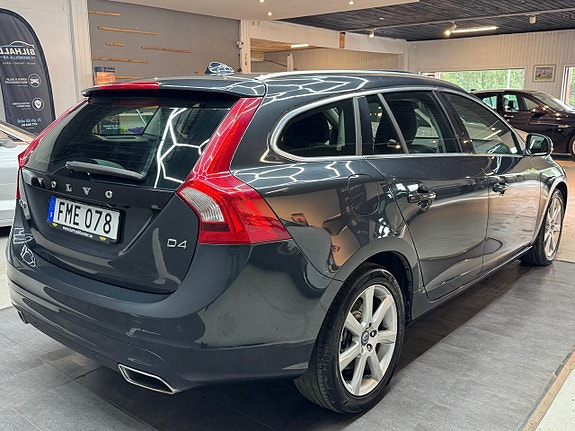 Volvo V60 5 of 18