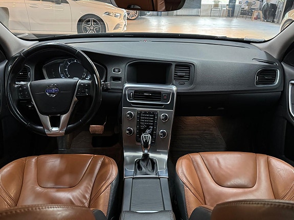 Volvo V60 6 of 18