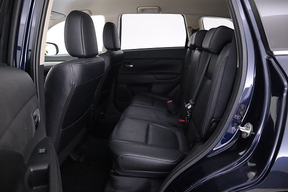 Mitsubishi Outlander 12 of 23