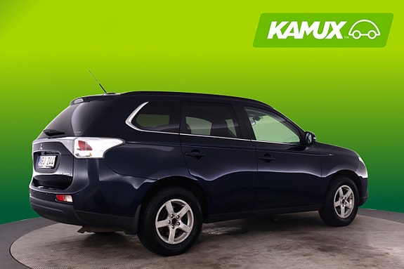 Mitsubishi Outlander 2 of 23