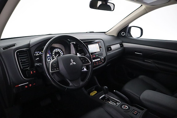 Mitsubishi Outlander 9 of 23