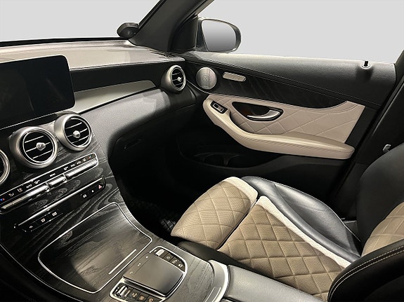 Mercedes-Benz GLC220 d 16 of 21