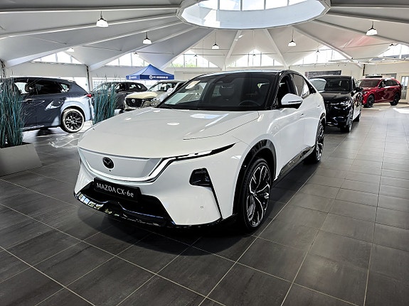 Mazda CX-6e 3 of 23
