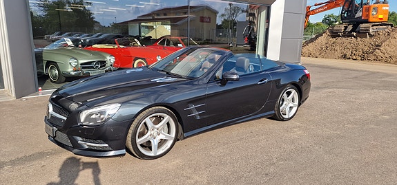 Mercedes-Benz SL500 2 of 3