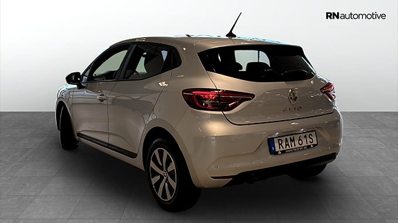 Renault Clio 11 of 22