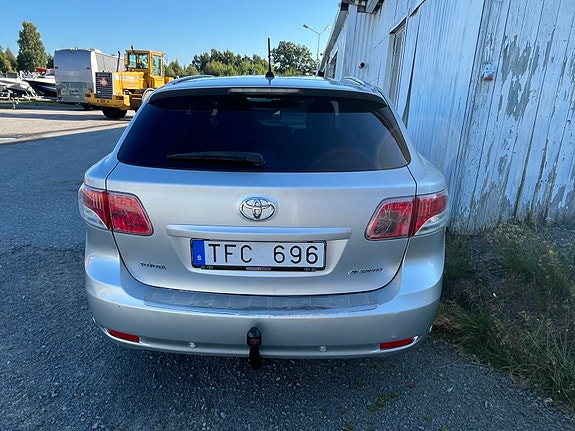 Toyota Avensis 6 of 22