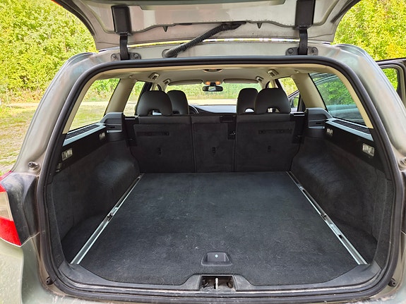 Volvo V70 5 of 5