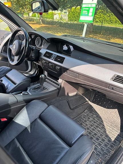 BMW 525i 14 of 20