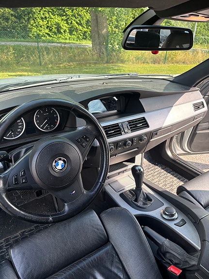 BMW 525i 13 of 20