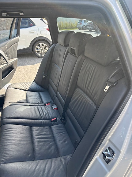 BMW 525i 16 of 20
