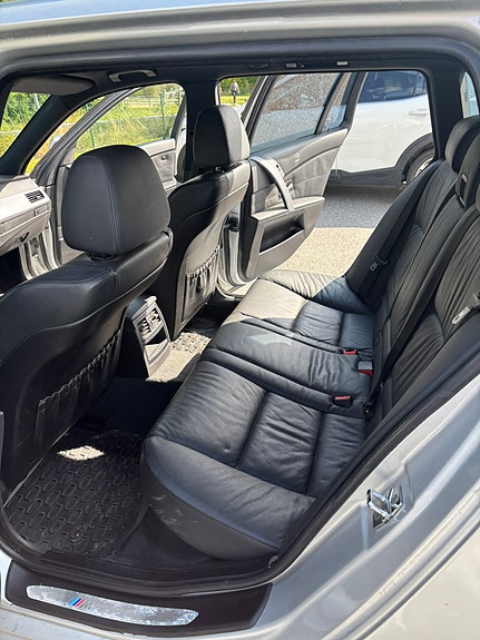 BMW 525i 15 of 20