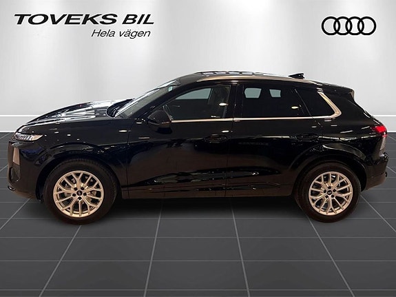 Audi Q3 8 of 15