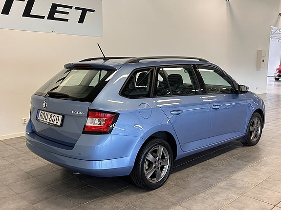 Skoda Fabia 2 of 16