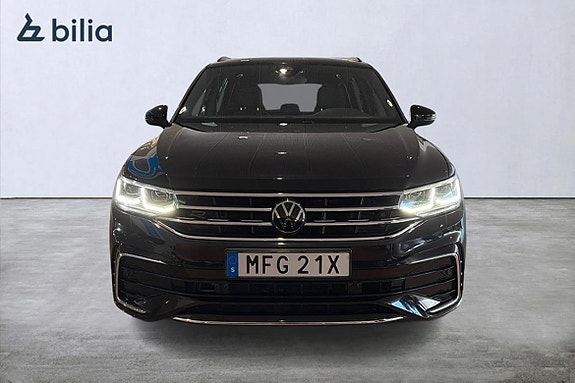 Volkswagen Tiguan 3 of 25
