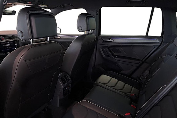 Volkswagen Tiguan 21 of 25