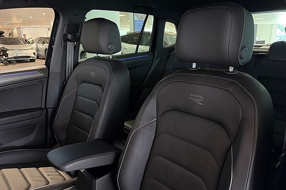 Volkswagen Tiguan 12 of 25