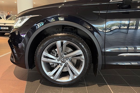 Volkswagen Tiguan 25 of 25