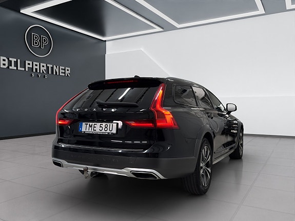 Volvo V90 Cross Country 6 of 21