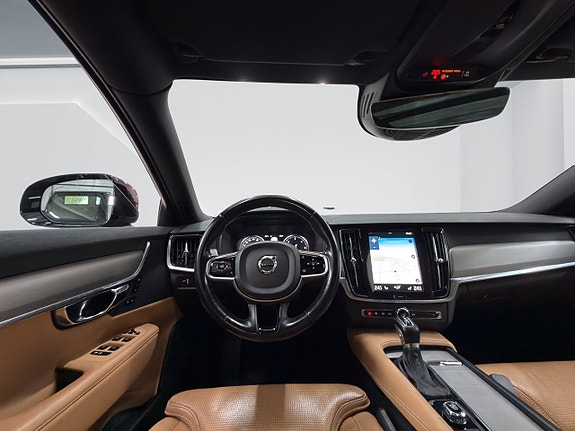 Volvo V90 Cross Country 13 of 21