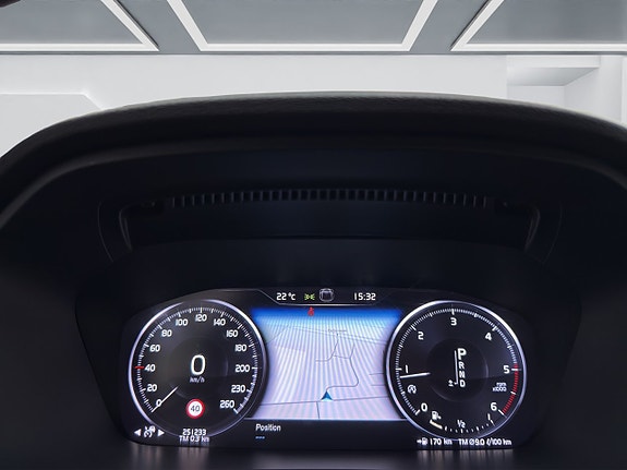 Volvo V90 Cross Country 14 of 21
