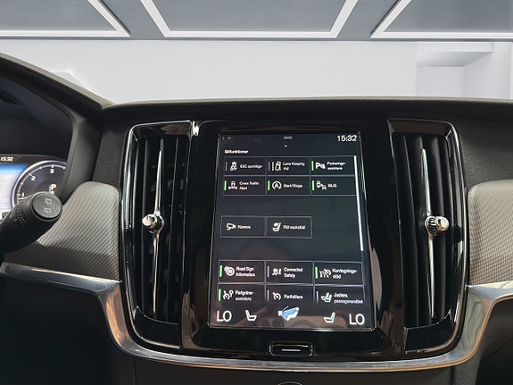 Volvo V90 Cross Country 17 of 21