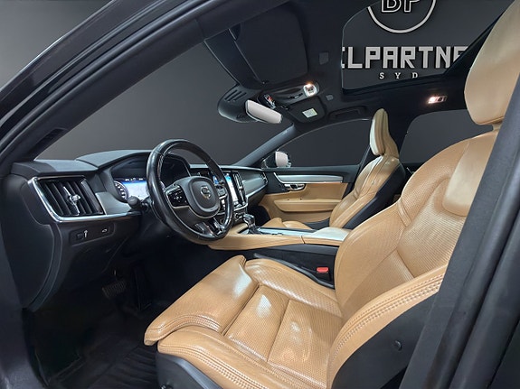 Volvo V90 Cross Country 9 of 21