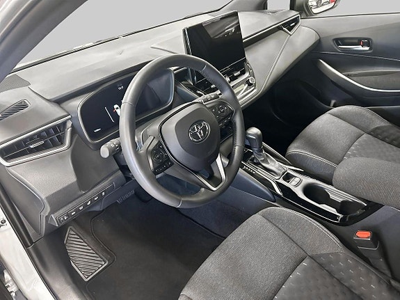 Toyota Corolla 13 of 18