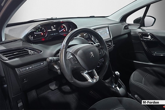Peugeot 208 11 of 17