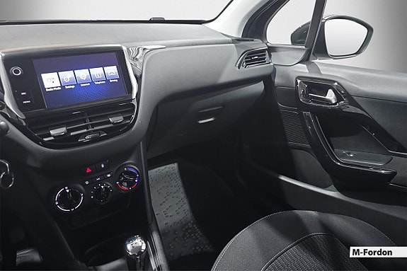 Peugeot 208 14 of 17