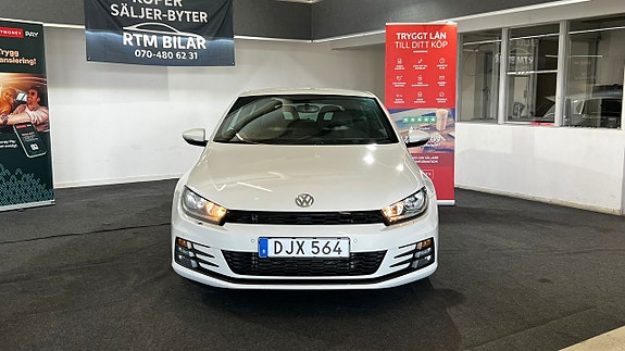 Volkswagen Scirocco 2 of 15