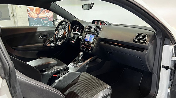 Volkswagen Scirocco 8 of 15