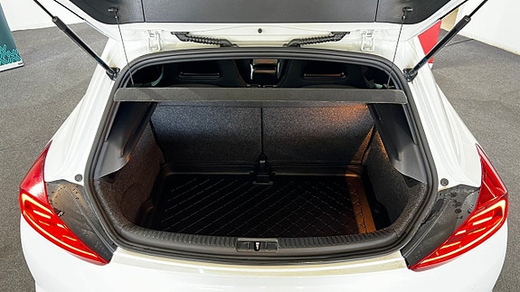 Volkswagen Scirocco 7 of 15