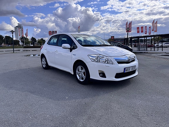 Toyota Auris 3 of 7
