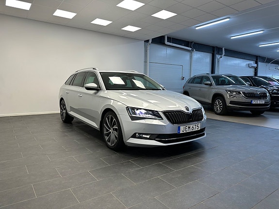 Skoda Superb 6 of 30