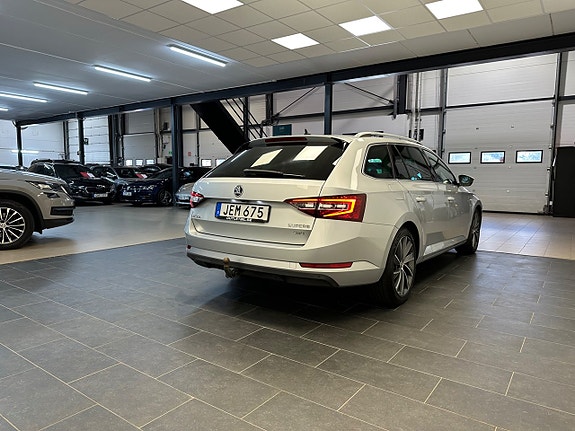 Skoda Superb 10 of 30