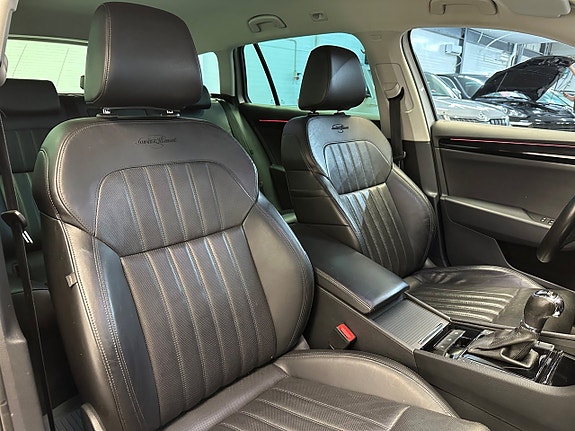 Skoda Superb 15 of 30