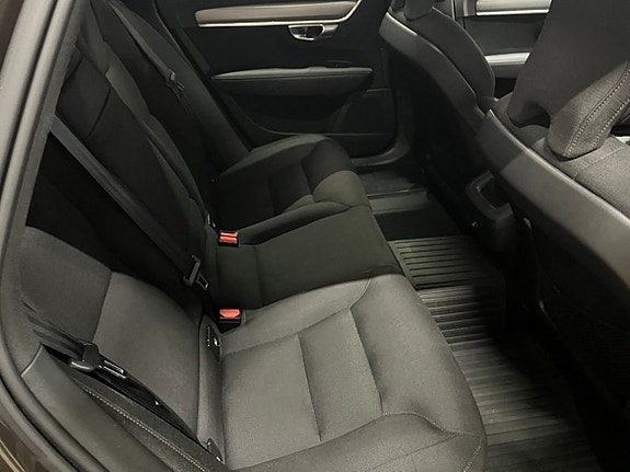 Volvo V90 9 of 13