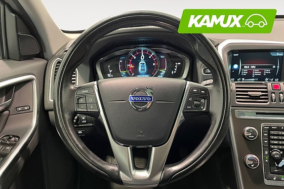 Volvo XC60 10 of 24