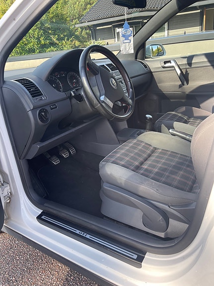 Volkswagen Polo 7 of 8