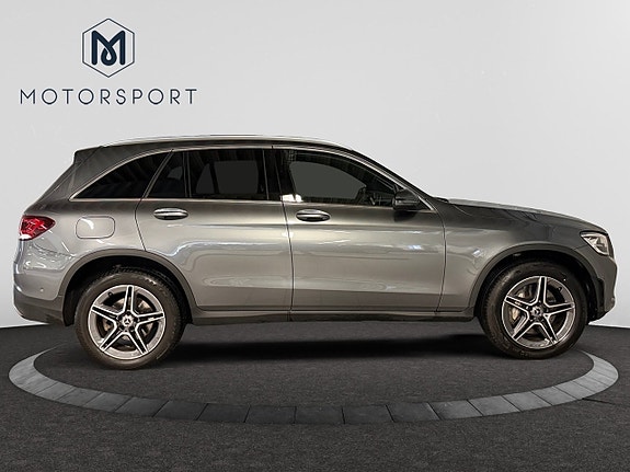 Mercedes-Benz GLC300 de 7 of 27