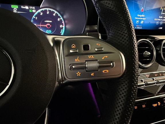 Mercedes-Benz GLC300 de 26 of 27