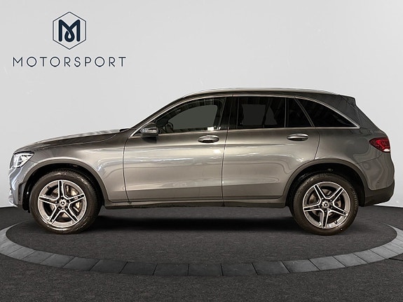 Mercedes-Benz GLC300 de 3 of 27