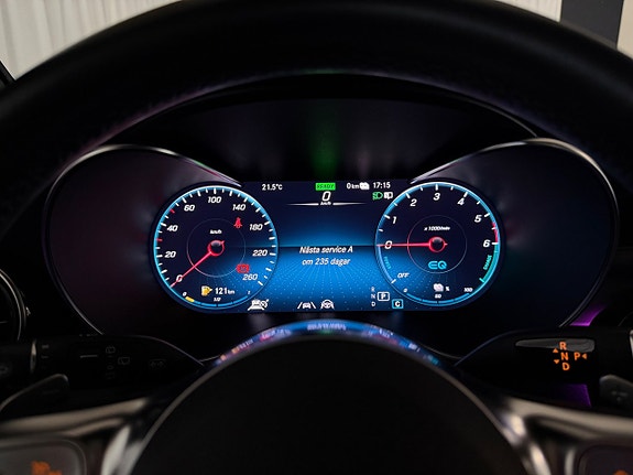 Mercedes-Benz GLC300 de 24 of 27
