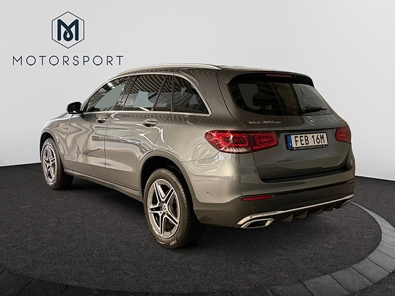 Mercedes-Benz GLC300 de 4 of 27