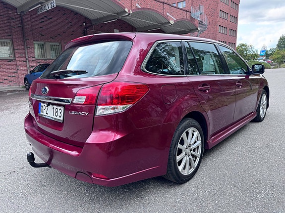 Subaru Legacy 6 of 21