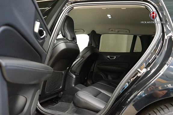 Volvo V60 12 of 25